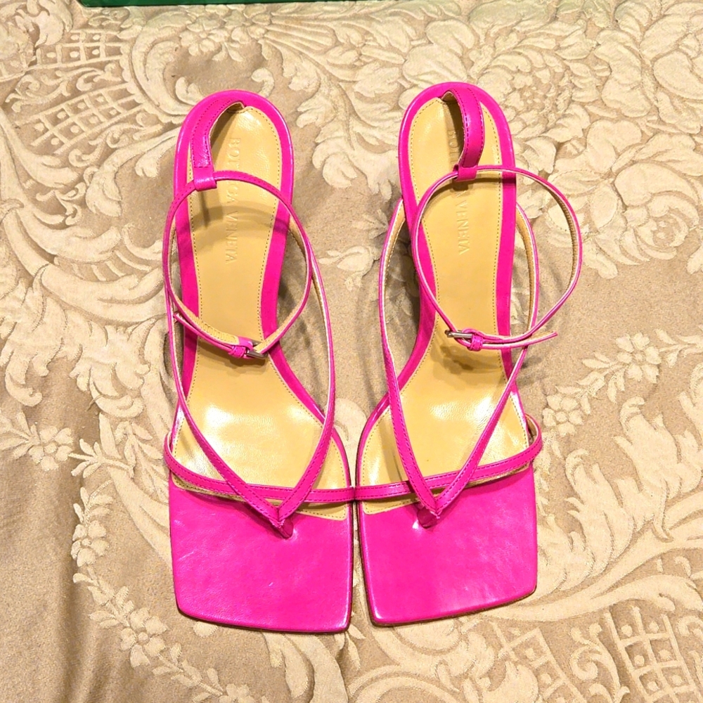 Bottega Veneta Stretch Square Toe Sandal, Size 9.5